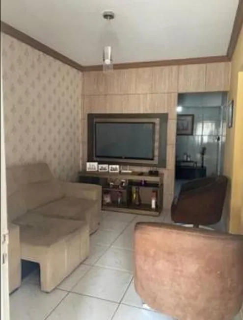 Foto 1 de Casa com 2 Quartos à venda, 79m² em Iapi, Salvador