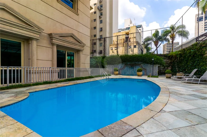 Foto 1 de Apartamento com 4 Quartos à venda, 450m² em Jardim Europa, São Paulo