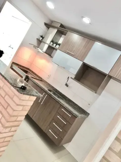 Foto 1 de Casa com 3 Quartos à venda, 74m² em Eden, Sorocaba