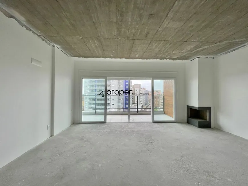 Foto 1 de Apartamento com 3 Quartos à venda, 154m² em Três Vendas, Pelotas