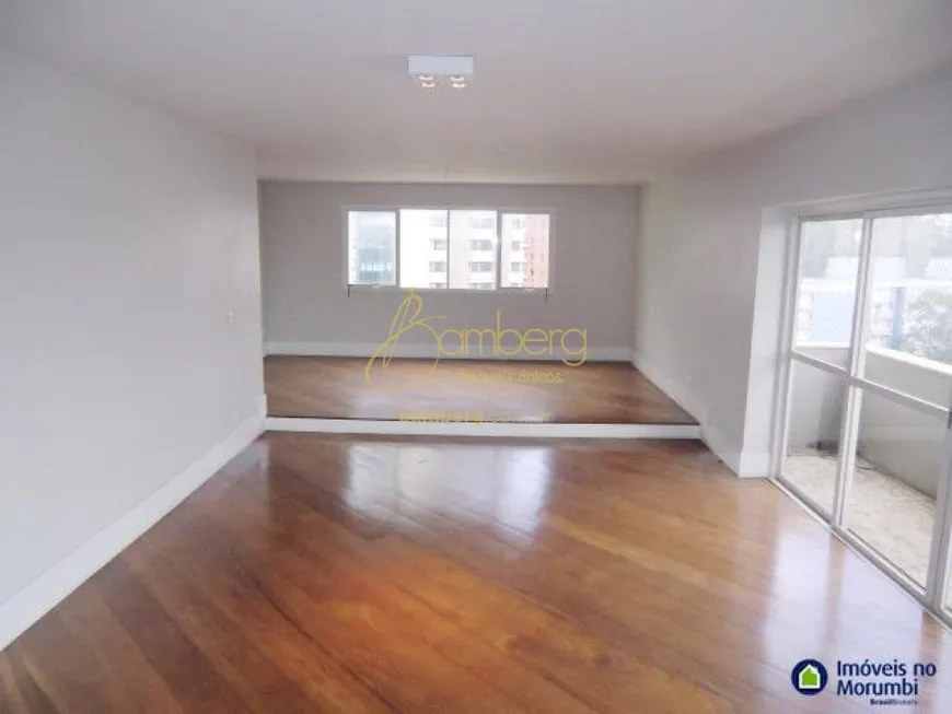 Foto 1 de Apartamento com 3 Quartos à venda, 210m² em Real Parque, São Paulo
