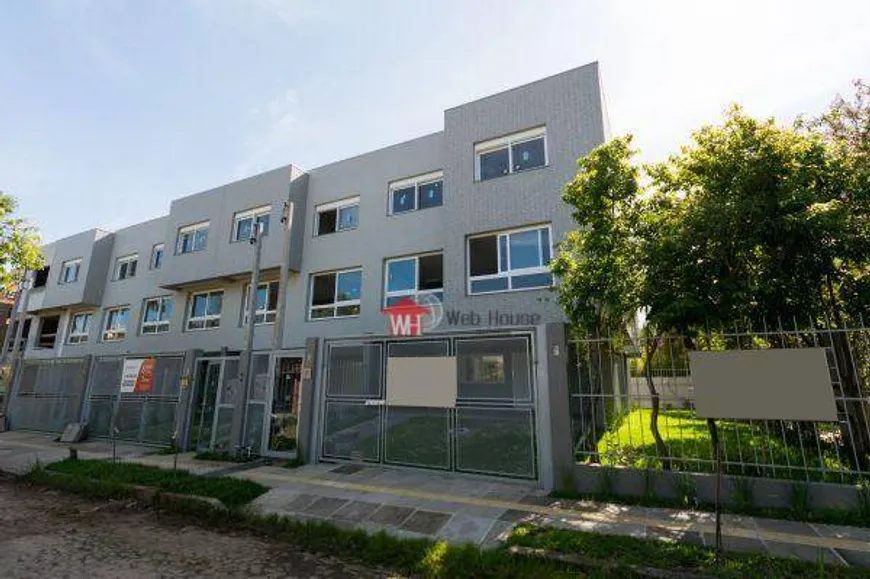 Foto 1 de Casa de Condomínio com 3 Quartos à venda, 240m² em Tristeza, Porto Alegre