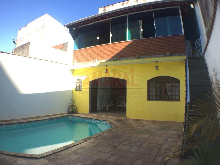 Foto 1 de Casa com 2 Quartos à venda, 224m² em Cidade Satélite Santa Bárbara, São Paulo