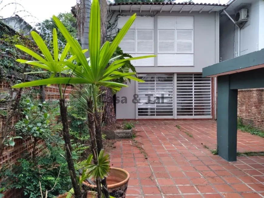 Foto 1 de Casa com 3 Quartos para alugar, 150m² em Alto Da Boa Vista, São Paulo