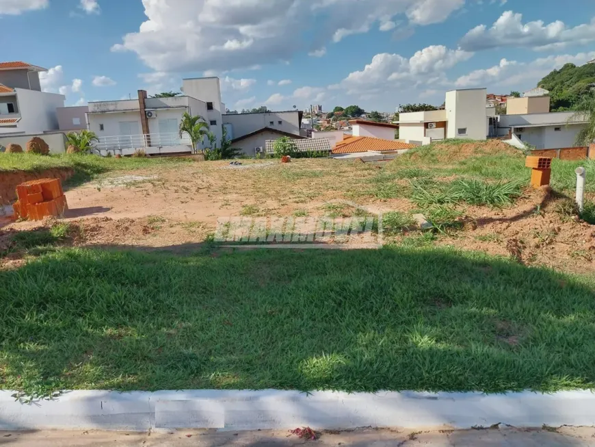 Foto 1 de Lote/Terreno à venda, 300m² em Vila Domingues, Votorantim