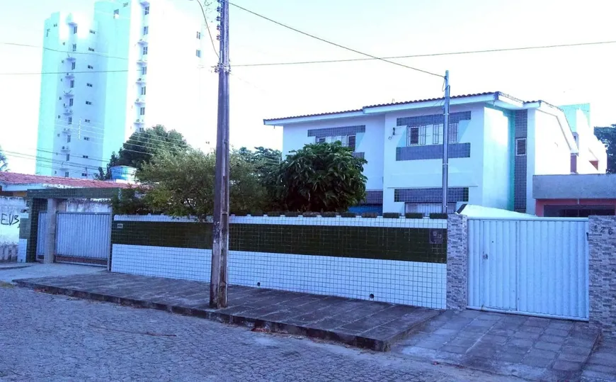 Foto 1 de Casa com 4 Quartos à venda, 420m² em Jardim Cidade Universitária, João Pessoa