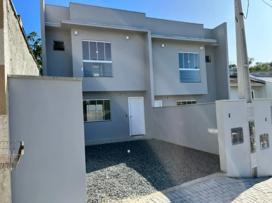 Foto 1 de Sobrado com 3 Quartos à venda, 87m² em Escola Agrícola, Blumenau