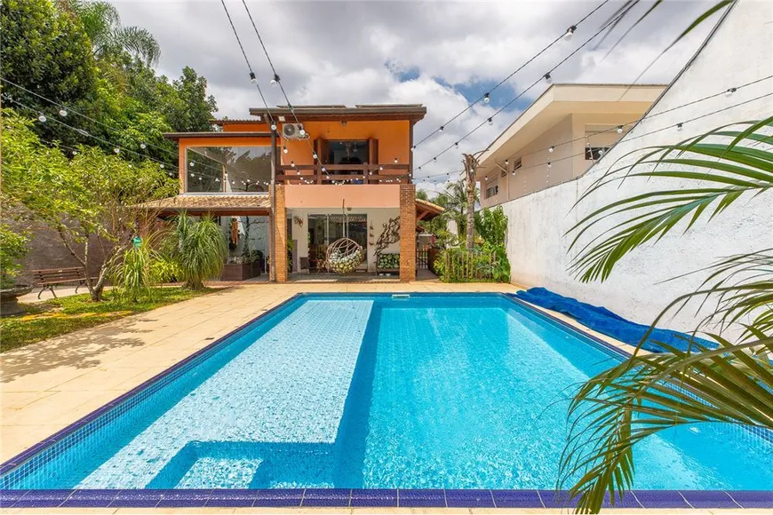 Foto 1 de Casa com 3 Quartos à venda, 450m² em Interlagos, São Paulo