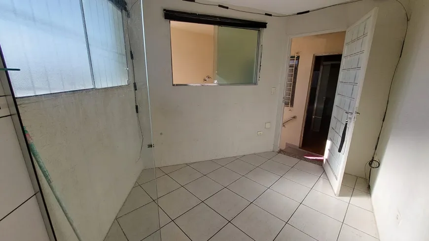 Foto 1 de Casa com 2 Quartos para alugar, 40m² em Taboão, Diadema