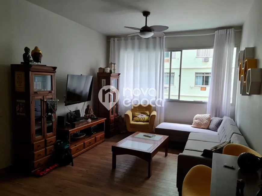 Foto 1 de Apartamento com 3 Quartos à venda, 100m² em Leme, Rio de Janeiro