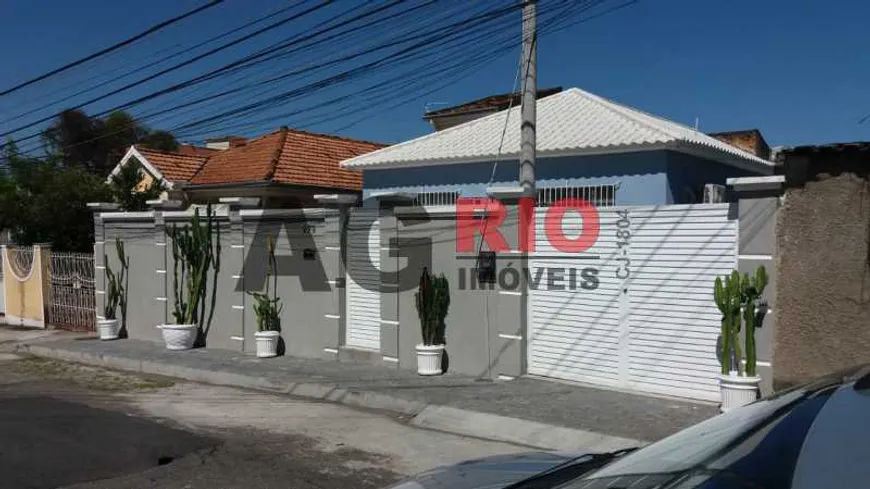 Foto 1 de Casa com 2 Quartos à venda, 72m² em Marechal Hermes, Rio de Janeiro