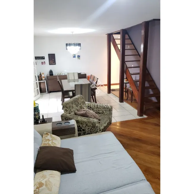 Foto 1 de Apartamento com 3 Quartos à venda, 140m² em Badu, Niterói