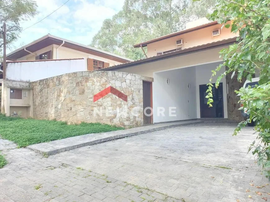 Foto 1 de Casa de Condomínio com 3 Quartos à venda, 350m² em Sao Paulo II, Cotia