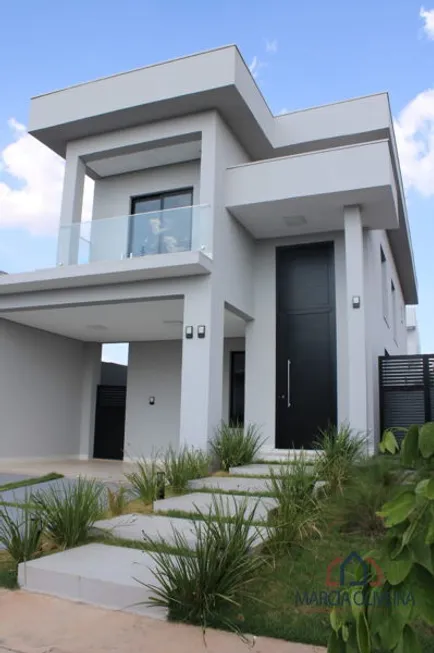 Foto 1 de Casa de Condomínio com 3 Quartos à venda, 230m² em Condomínio Belvedere, Cuiabá