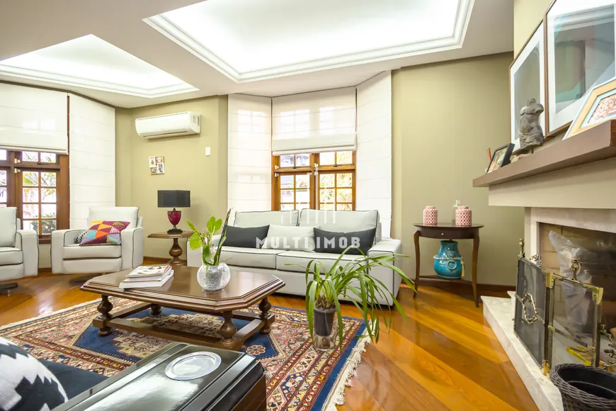 Foto 1 de Casa de Condomínio com 3 Quartos à venda, 445m² em Nonoai, Porto Alegre