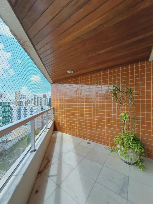 Foto 1 de Apartamento com 3 Quartos à venda, 143m² em Aflitos, Recife