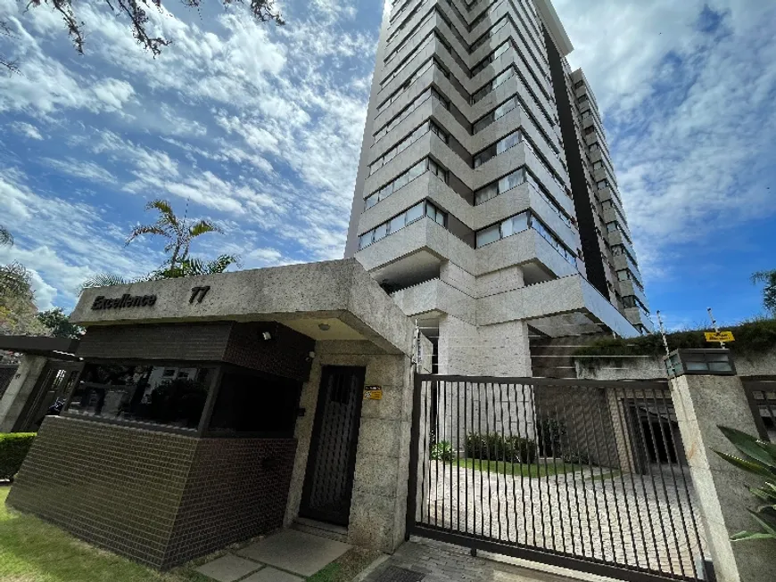 Foto 1 de Apartamento com 3 Quartos para alugar, 190m² em Auxiliadora, Porto Alegre