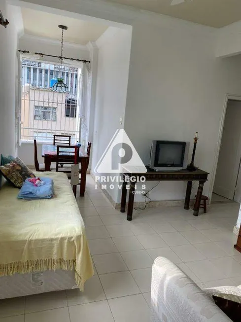 Foto 1 de Apartamento com 1 Quarto à venda, 38m² em Leme, Rio de Janeiro