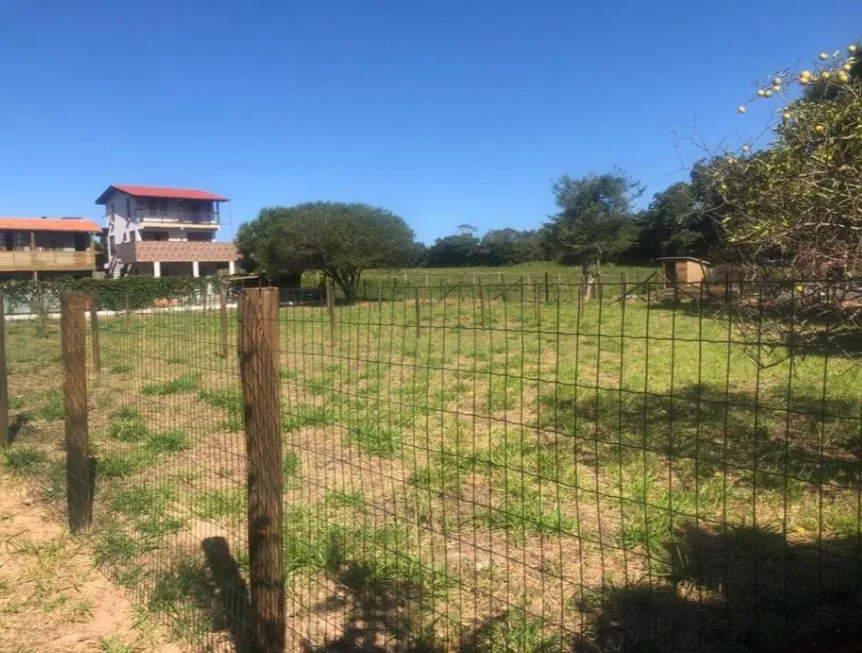 Foto 1 de Lote/Terreno à venda, 380m² em Praia do Rosa, Imbituba