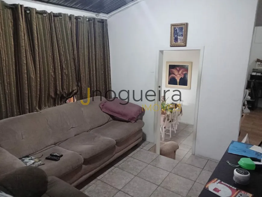 Foto 1 de Casa com 3 Quartos à venda, 100m² em Capão Redondo, São Paulo