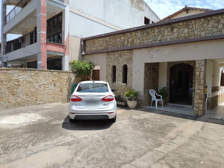 Foto 1 de Casa com 4 Quartos à venda, 325m² em Parque Turf Club, Campos dos Goytacazes