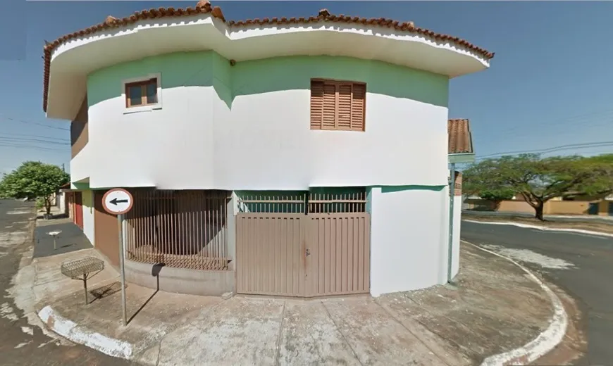 Foto 1 de Casa com 4 Quartos à venda, 179m² em Quintino Facci II, Ribeirão Preto