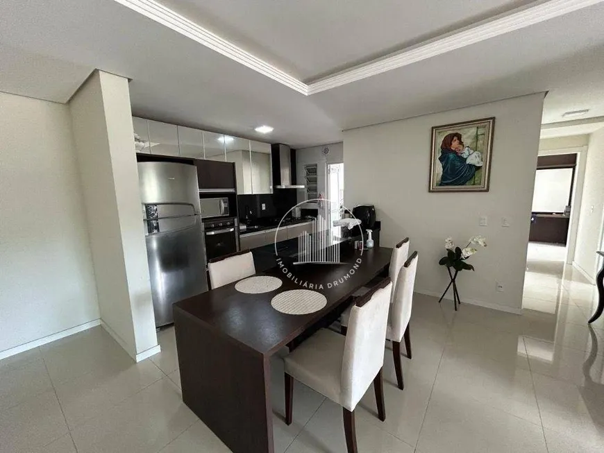 Foto 1 de Apartamento com 2 Quartos à venda, 88m² em Praia Comprida, São José