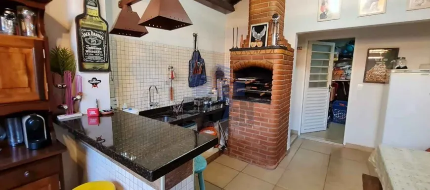 Foto 1 de Casa com 3 Quartos à venda, 167m² em Vila Altinópolis, Bauru