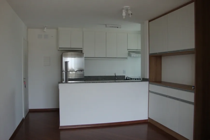 Foto 1 de Apartamento com 2 Quartos para alugar, 47m² em Super Quadra, São Paulo