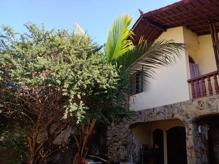 Foto 1 de Casa com 4 Quartos à venda, 415m² em Concórdia, Belo Horizonte