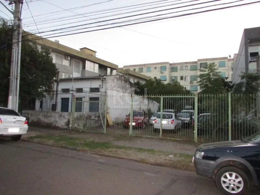 Foto 1 de Lote/Terreno à venda, 841m² em São João, Porto Alegre