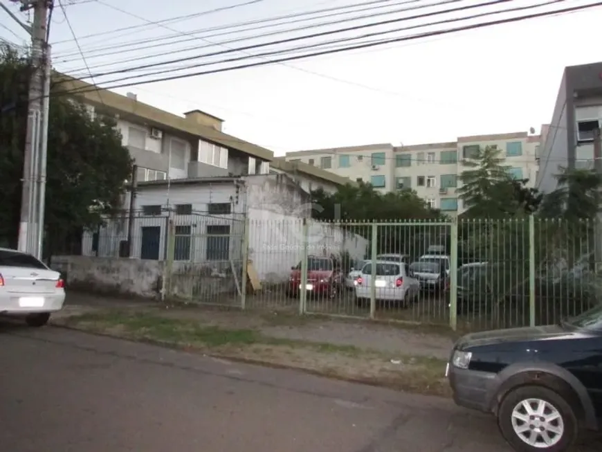 Foto 1 de Lote/Terreno à venda, 843m² em São João, Porto Alegre