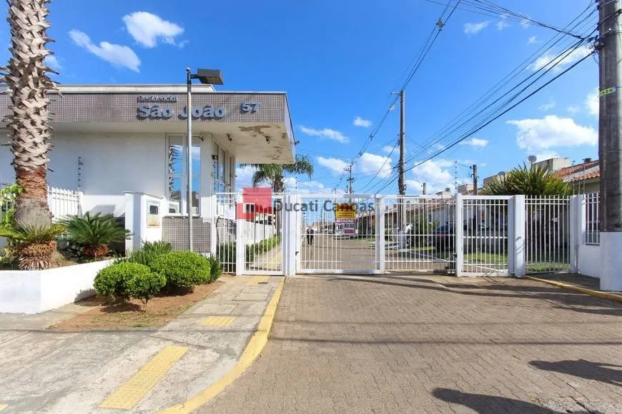 Foto 1 de Casa com 2 Quartos à venda, 57m² em Olaria, Canoas