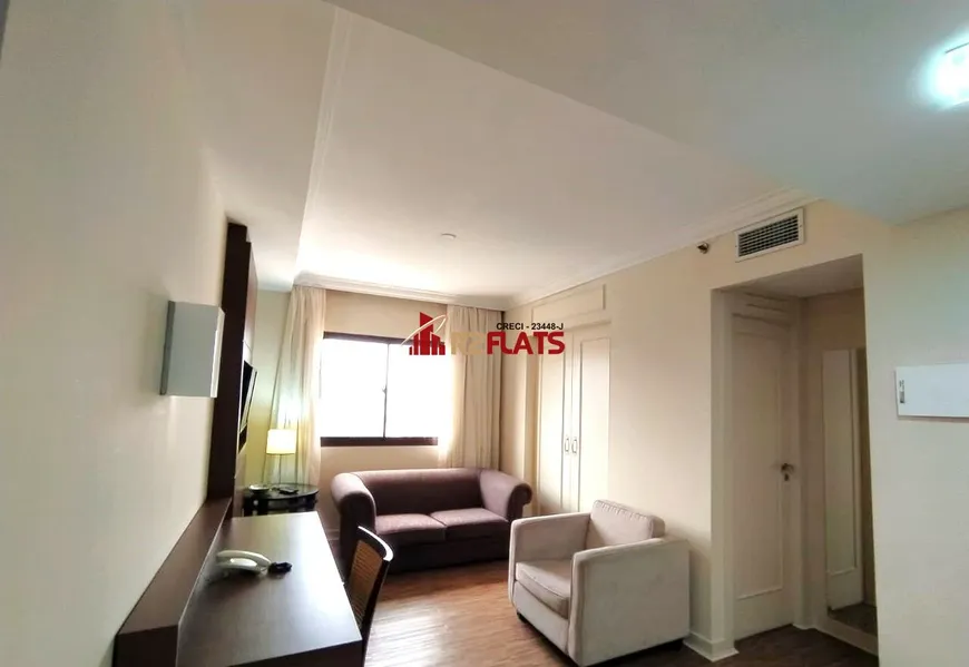 Foto 1 de Flat com 1 Quarto para alugar, 30m² em Vila Olímpia, São Paulo