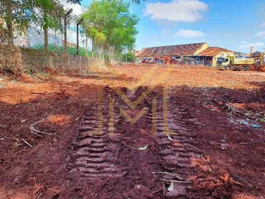 Foto 1 de Lote/Terreno à venda, 2m² em Centro, Pederneiras