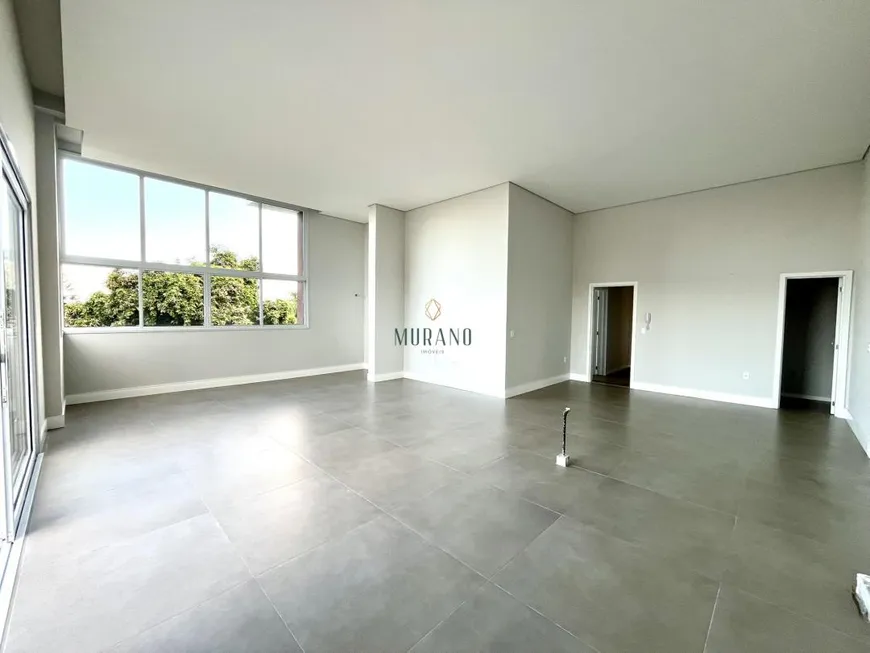 Foto 1 de Cobertura com 3 Quartos à venda, 186m² em Costa E Silva, Joinville