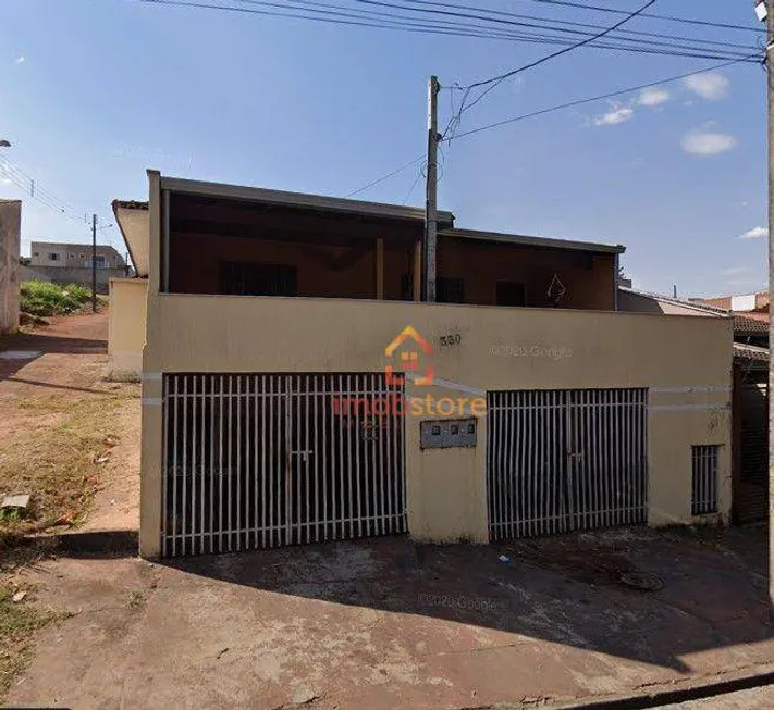 Foto 1 de Casa com 6 Quartos à venda, 175m² em Coliseu, Londrina