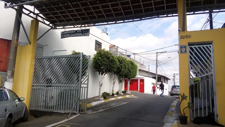 Foto 1 de Casa de Condomínio com 2 Quartos para alugar, 60m² em Alto de Santa Lucia, Carapicuíba