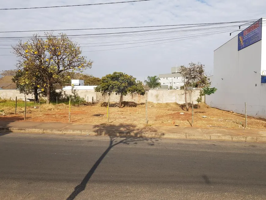 Foto 1 de para alugar, 500m² em Granada, Uberlândia