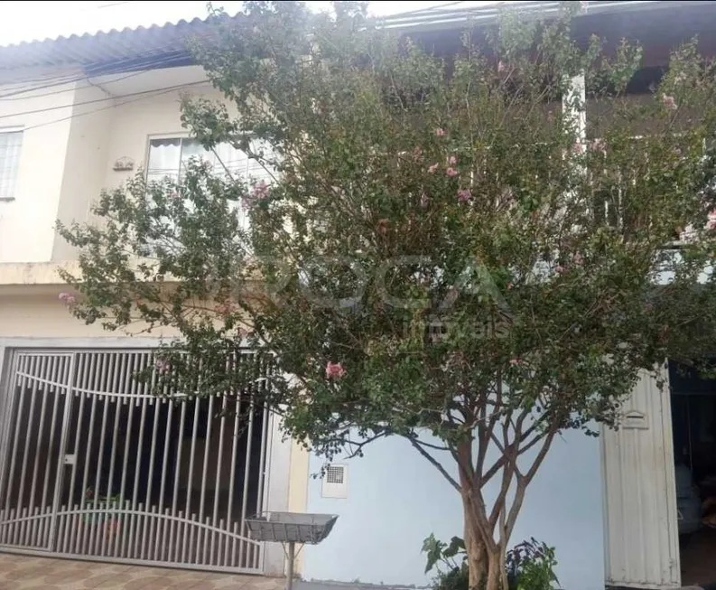 Foto 1 de Sobrado com 4 Quartos à venda, 194m² em Conjunto Habitacional Dom Constantino Amstalden, São Carlos