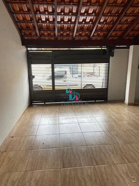Foto 1 de Casa com 3 Quartos à venda, 169m² em Parque Iguatemi, Araraquara