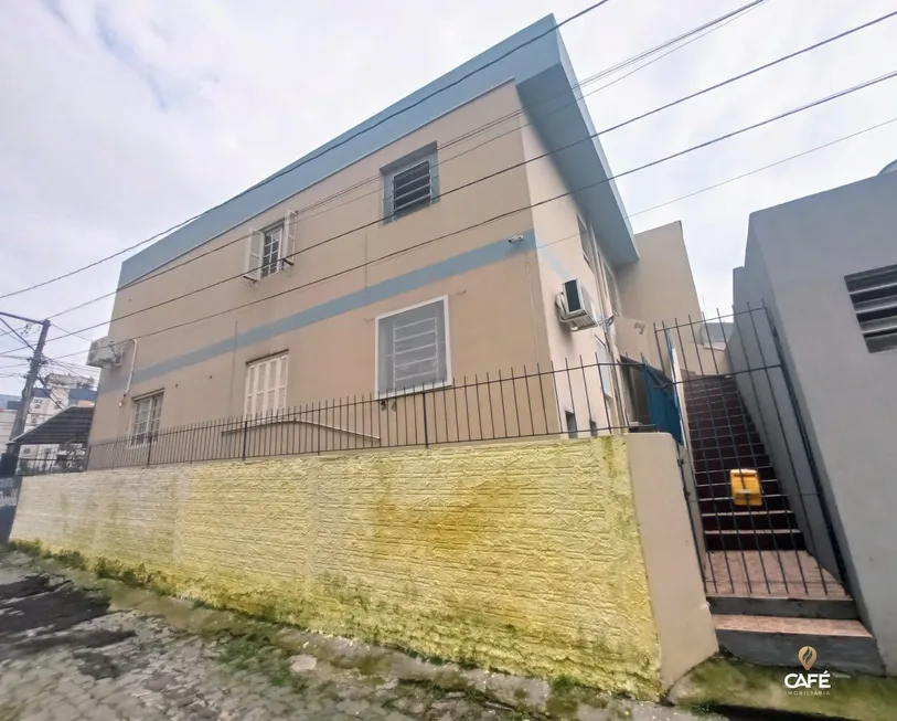 Foto 1 de Apartamento com 3 Quartos para alugar, 94m² em Nossa Senhora de Fátima, Santa Maria