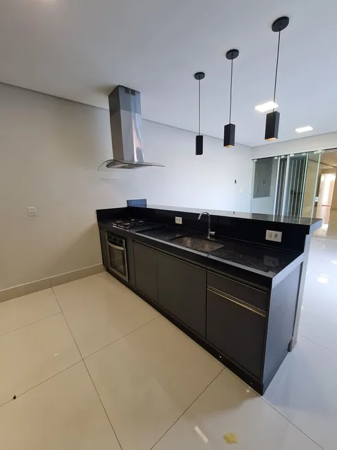 Foto 1 de Casa de Condomínio com 3 Quartos para alugar, 180m² em Jardim Imperial, Cuiabá