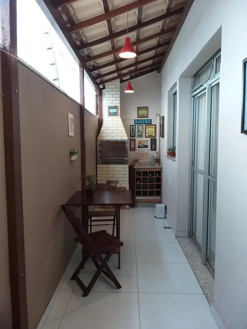 Foto 1 de Casa com 3 Quartos à venda, 100m² em MARIA AUXILIADORA, Embu das Artes