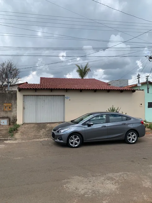 Foto 1 de Casa com 3 Quartos à venda, 150m² em Residencial Araguaia, Aparecida de Goiânia