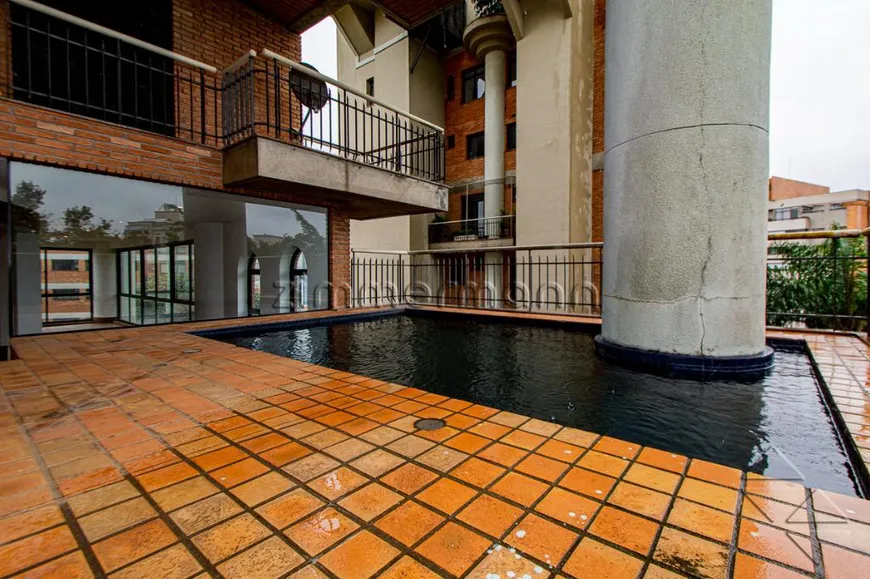 Foto 1 de Apartamento com 4 Quartos à venda, 541m² em Caxingui, São Paulo