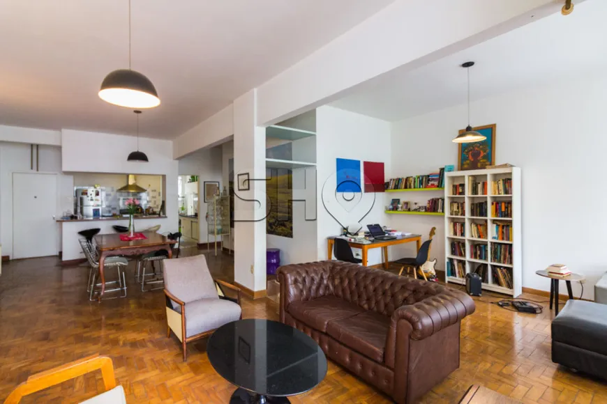 Foto 1 de Apartamento com 2 Quartos à venda, 140m² em Cerqueira César, São Paulo