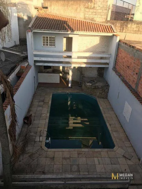 Foto 1 de Casa com 4 Quartos à venda, 250m² em Parque Viana, Barueri