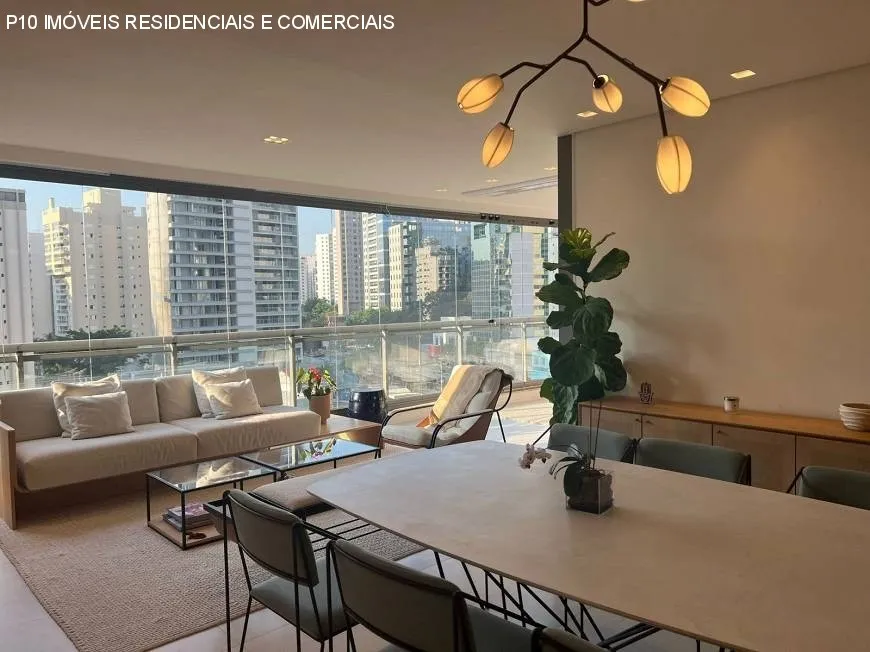 Foto 1 de Apartamento com 3 Quartos à venda, 134m² em Vila Nova Conceição, São Paulo