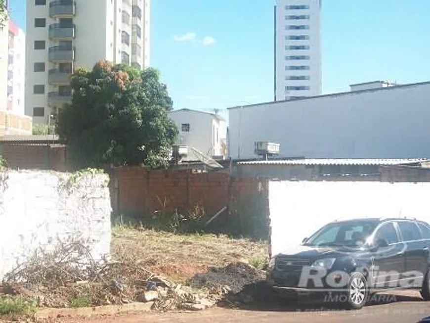 Foto 1 de para alugar, 570m² em Santa Maria, Uberlândia